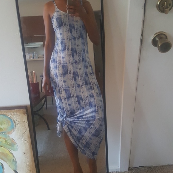 Dress - Picture 1 of 2